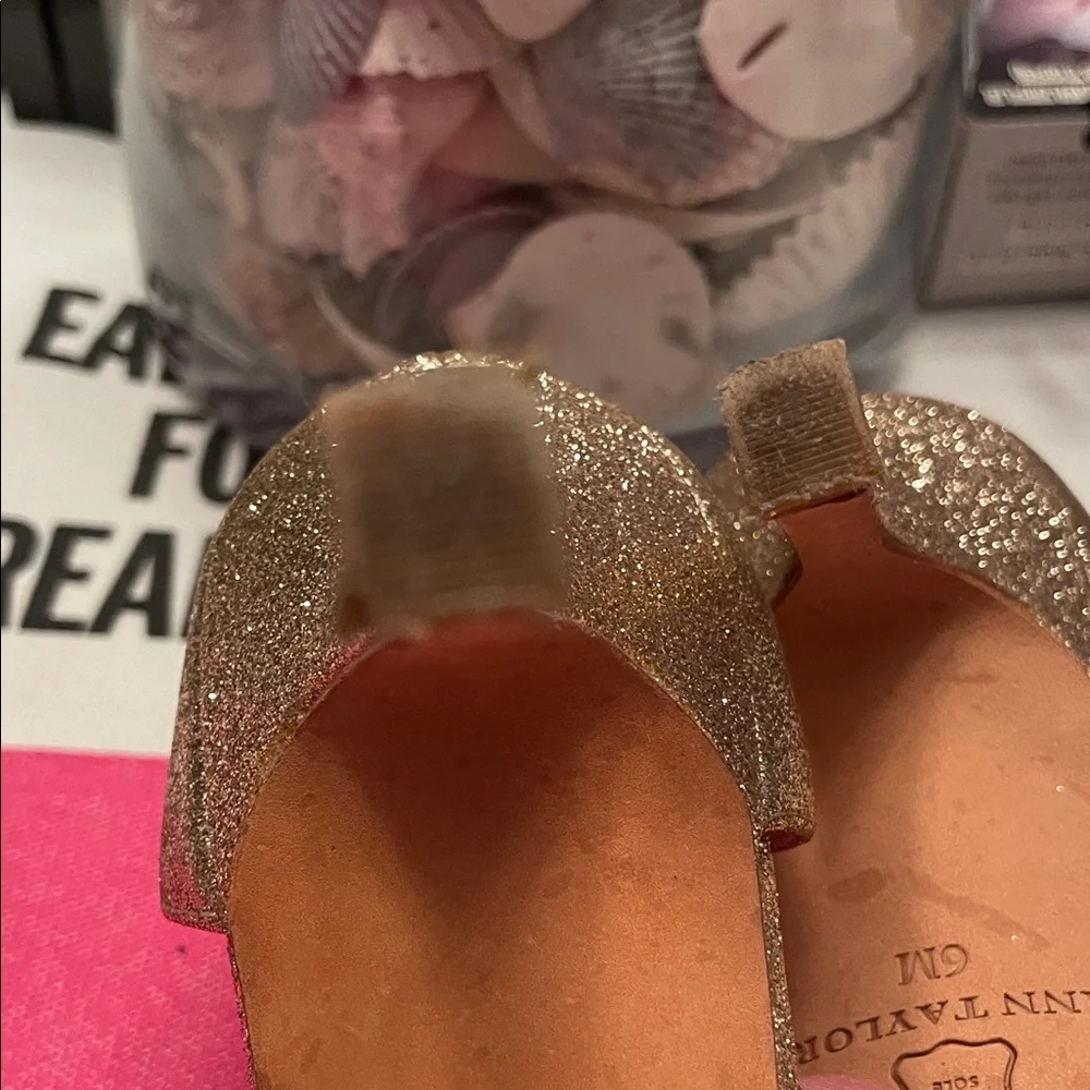 Ann Taylor vintage Sparkling Gold Women's Heels